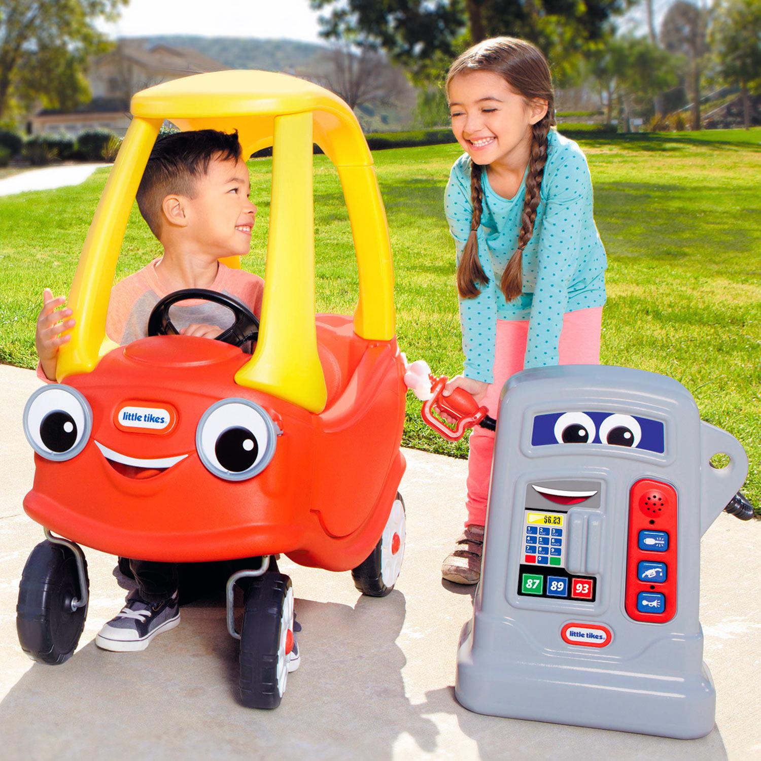 Cozy Coupe® - Classic Ride-On Car with Removable Floorboard for Growing Ride-On Play