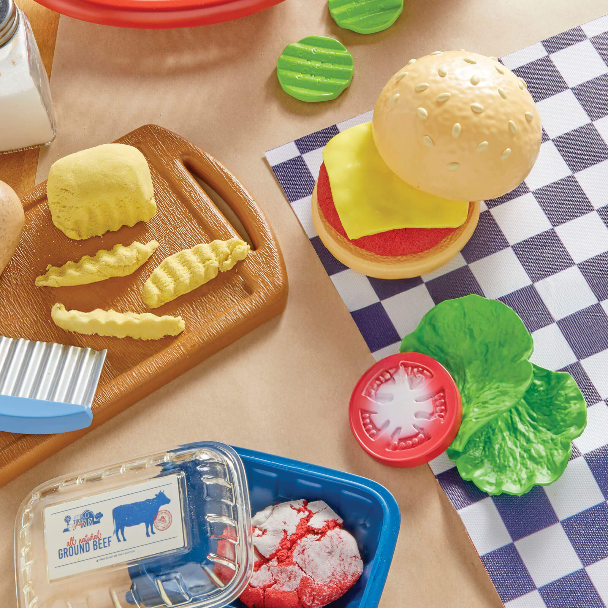 Creative Chefs™ Cheeseburger and Fries Kit - Pretend Cooking Kit with Reusable Burger and Fries Mix for Multi-Step Preparing and Plating