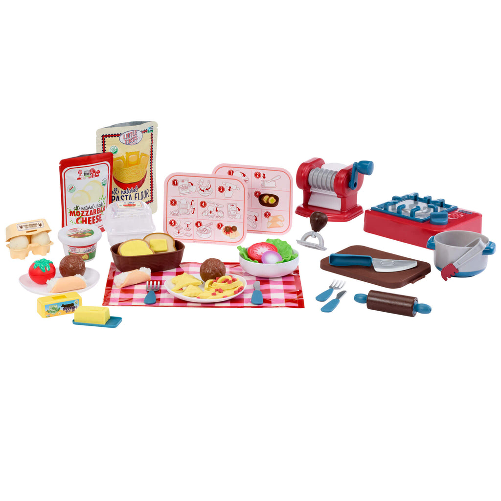 Creative Chefs™ Italian Restaurant Kit - Restaurant Play Set with Pasta Maker and Recipe Cards for Preparing, Cooking and Serving Adventures