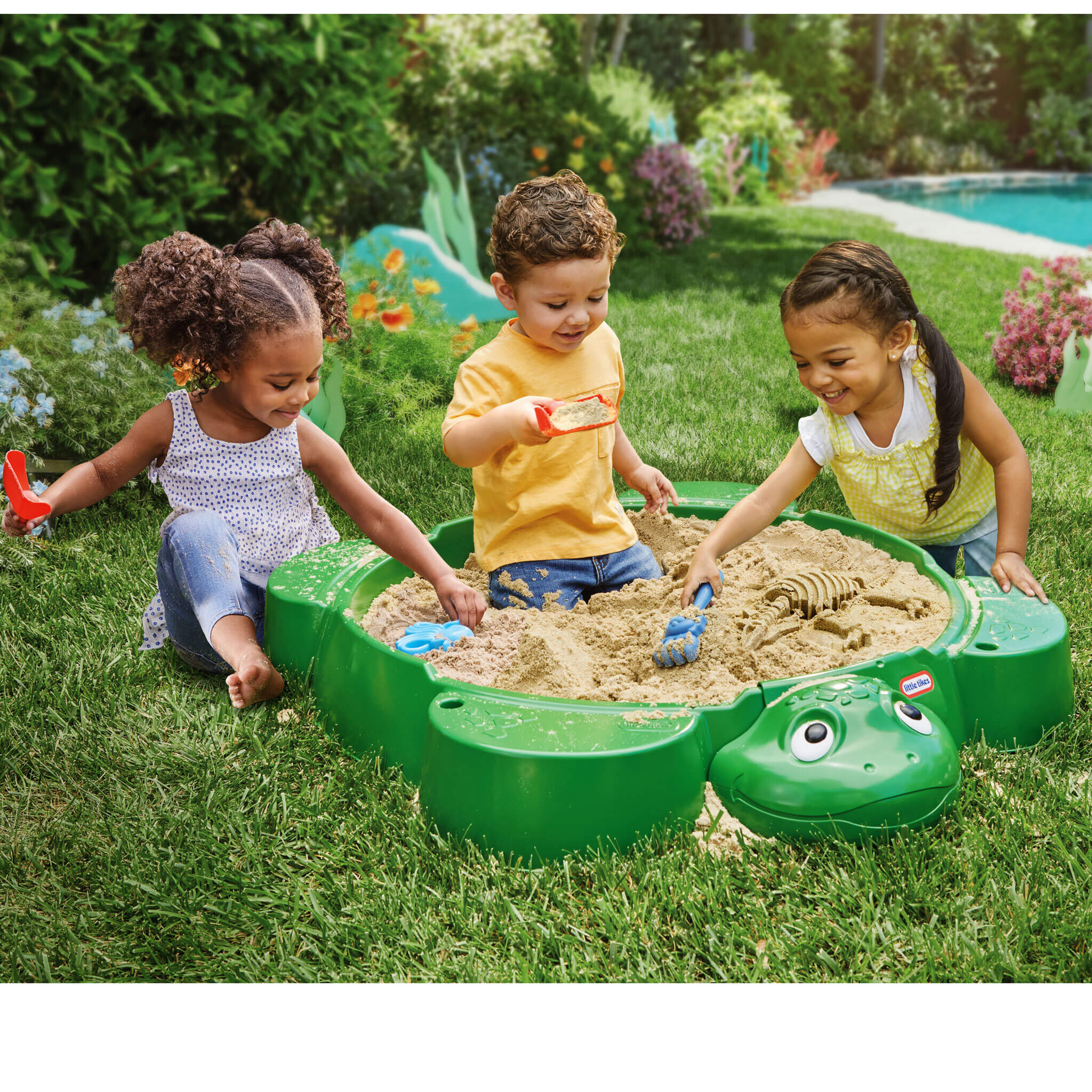 Turtle Sandbox - Outdoor Sand Play Center with Protective Lid for Covered Outdoor Sand Adventures